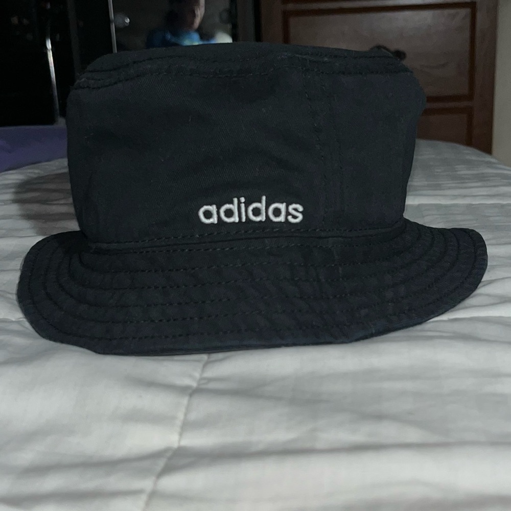Adidas bucket hat.